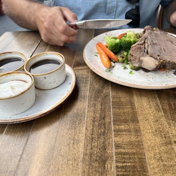 Le Papagayo - Grey, dry prime rib (so gross!!) - Breakfast & Brunch Near Me - Encinitas, California