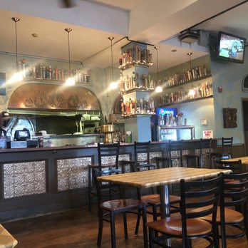 Federal Hill Pizza - Pizza Near Me - Warren, Rhode Island