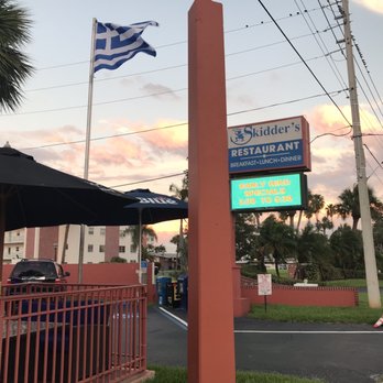 SKD Kitchen And Drinks - Outside - Pizza Near Me - Saint Pete Beach, Florida SKD Kitchen And Drinks - Outside - Pizza Near Me - Saint Pete Beach, Florida