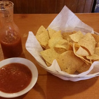El Girasol Mexican Restaurant - Chips and salsa, spicy! Delicious! - Mexican Near Me - Cordele, Georgia