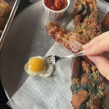 Pym Test Kitchen - Cinna-pym toast - Coffee & Tea Near Me - Anaheim, California
