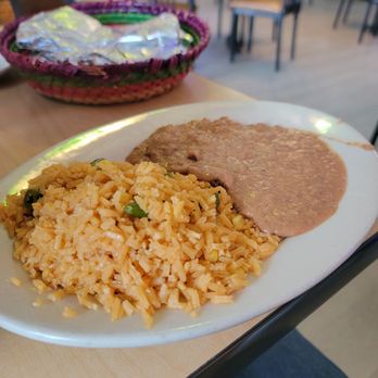 Chavez Mexican Cafe - Traditional rice and beans - Mexican Near Me - Houston, Texas Chavez Mexican Cafe - Traditional rice and beans - Mexican Near Me - Houston, Texas