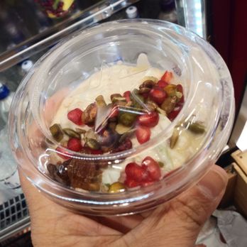 Pret A Manger - BIRCHER MUESLI (which is much prettier when the top comes off... ) - Coffee & Tea Near Me - Stansted, ESS