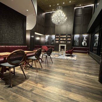 The Selby - Apartments Near Me - Westbury, New York