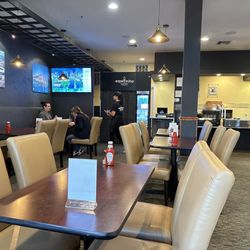 Espetinho Carioca - Another interior shot. The buffet is on the right.