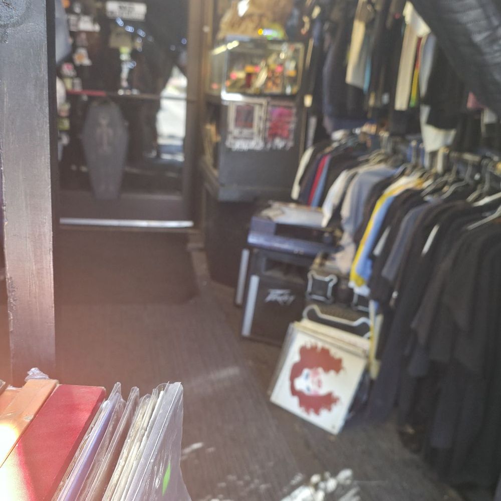 Rat Hole - Vinyl Records Near Me - Riverside, California Rat Hole - Vinyl Records Near Me - Riverside, California