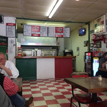Giorgio's Pizza - Front counter, menu - Pizza Near Me - Lubbock, Texas Giorgio's Pizza - Front counter, menu - Pizza Near Me - Lubbock, Texas