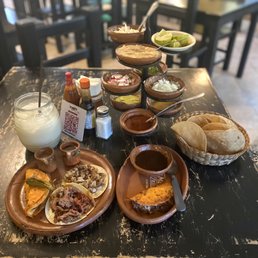 Horchata, barbacoa, campechano, carnitas, quesabirria.