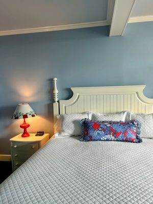 Hotel Iroquois by null