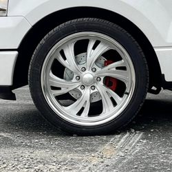 Willie & Mel’s Custom Wheels