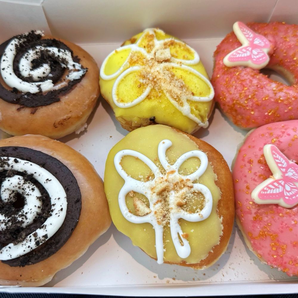 Krispy Cream Morehead, KY 40351 - Last Updated January 2026 - Yelp, image size:1000x1000