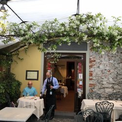 Osteria dell'Angolo - Lovely jasmine covered terrace