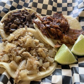 Paco's Tacos - [starting back left, clockwise] ASADA, AL PASTOR, and CARNITAS Y CUERITOS tacos - Mexican Near Me - Burien, Washington