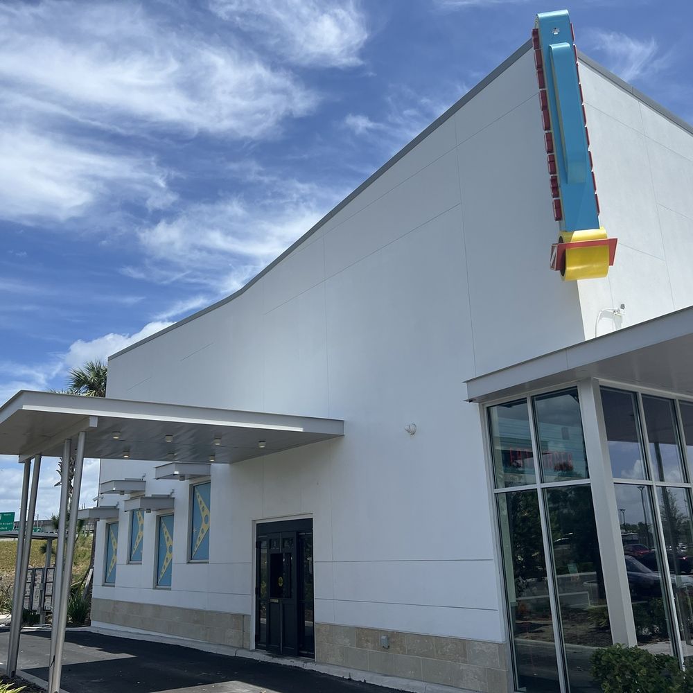 Fatburger - Drive thru - Burgers Near Me - Celebration, Florida