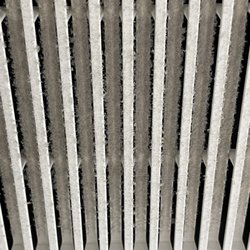 Moby Dick Inn - Bathroom vent fan grill obviously hasn't been cleaned in ages