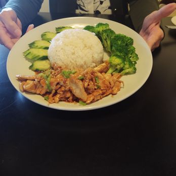 Khao Thai and Sushi - Teriyaki chicken with broccoli. Large portion. - Thai Near Me - Scottsdale, Arizona