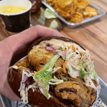 Smoke & Fire Social Eatery - Vegan sandwich with oyster mushrooms - Comfort Food Near Me - Paramount, California Smoke & Fire Social Eatery - Vegan sandwich with oyster mushrooms - Comfort Food Near Me - Paramount, California