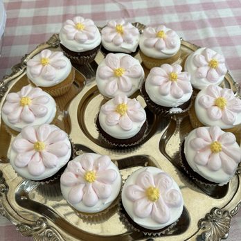 Ruby Bakery - Cupcakes - Bakeries Near Me - Los Angeles, California