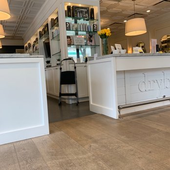 Drybar - River North - Checking in the front! - Blow Dry/Out Services Near Me - Chicago, Illinois