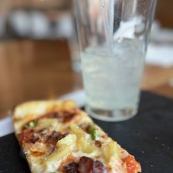 Fire Artisan Pizza - Big Island Pizza and delicious lemonade