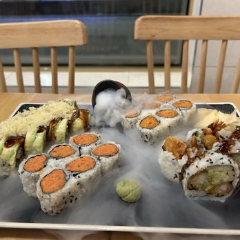 Ryo Sushi - Moi combination for $34 - Sushi Bars Near Me - Chicago, Illinois