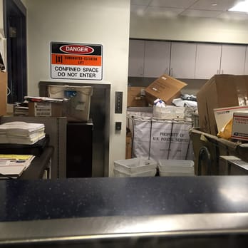 US Post Office - Is this a 3rd world country? Yes it is when you step inside the US Post Office! - Post Offices Near Me - Brooklyn, New York US Post Office - Is this a 3rd world country? Yes it is when you step inside the US Post Office! - Post Offices Near Me - Brooklyn, New York
