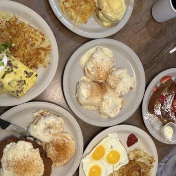 Bill's Cafe - SBC* with mushroom and Hashbrowns Crab Cakes Benedict*, Country Fried Steak & Eggs*, Thick French Toast with strawberries, - Breakfast & Brunch Near Me - San Jose, California Bill's Cafe - SBC* with mushroom and Hashbrowns Crab Cakes Benedict*, Country Fried Steak & Eggs*, Thick French Toast with strawberries, - Breakfast & Brunch Near Me - San Jose, California
