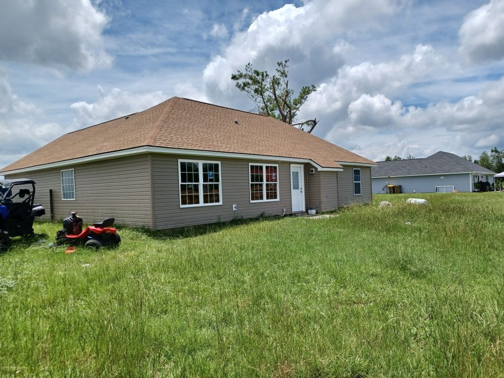 Slide of Professional Roofing Solutions