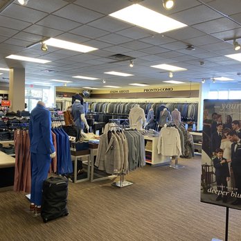 Men's Wearhouse - Inside of store - Men's Clothing Near Me - ALBUQUERQUE, New Mexico Men's Wearhouse - Inside of store - Men's Clothing Near Me - ALBUQUERQUE, New Mexico