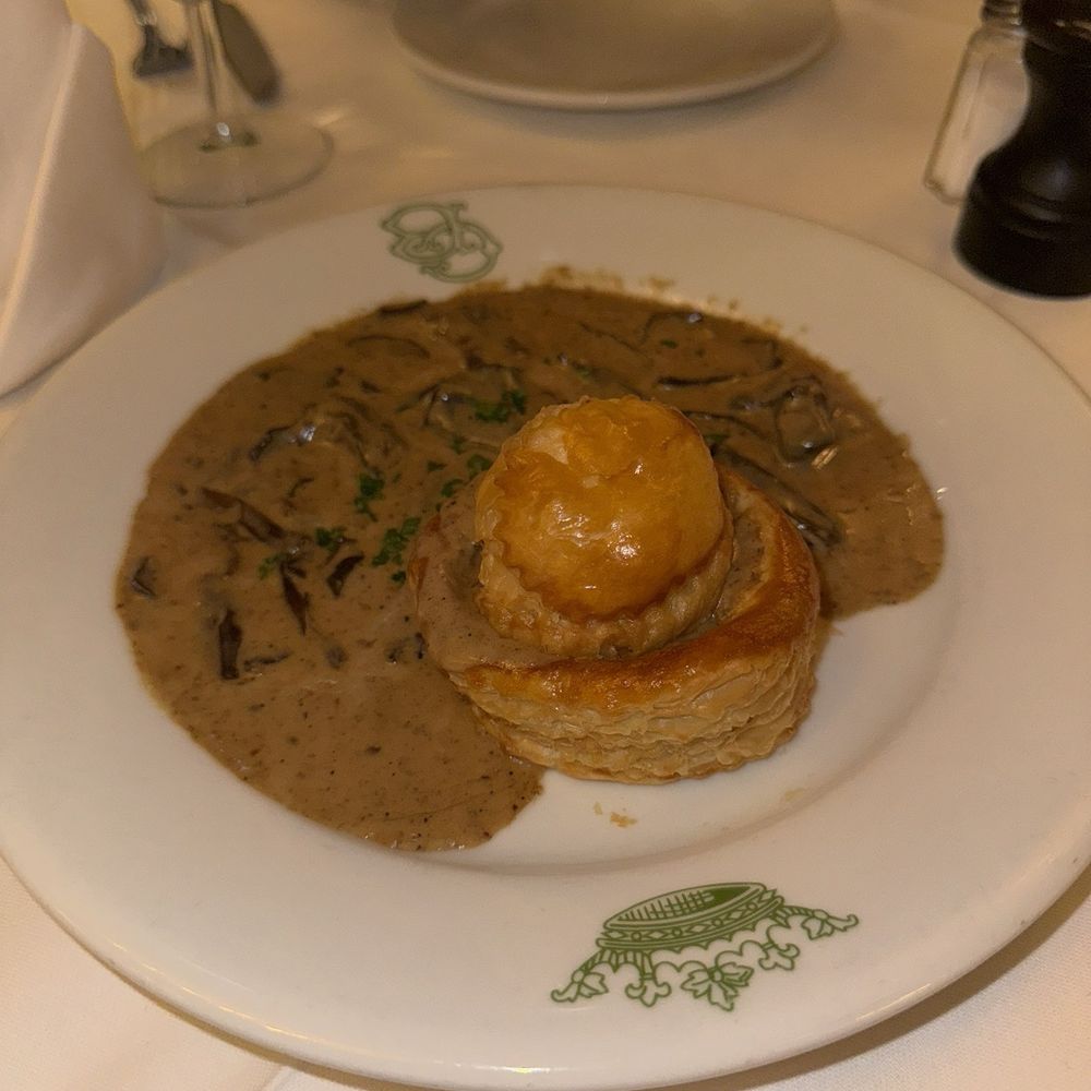 Aux Crus de Bourgogne - mushroom starter - French Near Me - Paris, 75