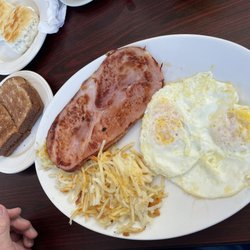 Texas Cafe Diner - Eggs & ham, hash browns & toast