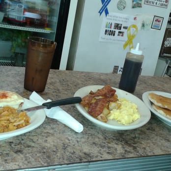 Norwood Town Square Diner - Decent food at a decent price - Diners Near Me - Norwood, Massachusetts Norwood Town Square Diner - Decent food at a decent price - Diners Near Me - Norwood, Massachusetts