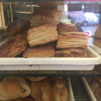 Del Uruguay - Bakeries Near Me - Hillside, New Jersey