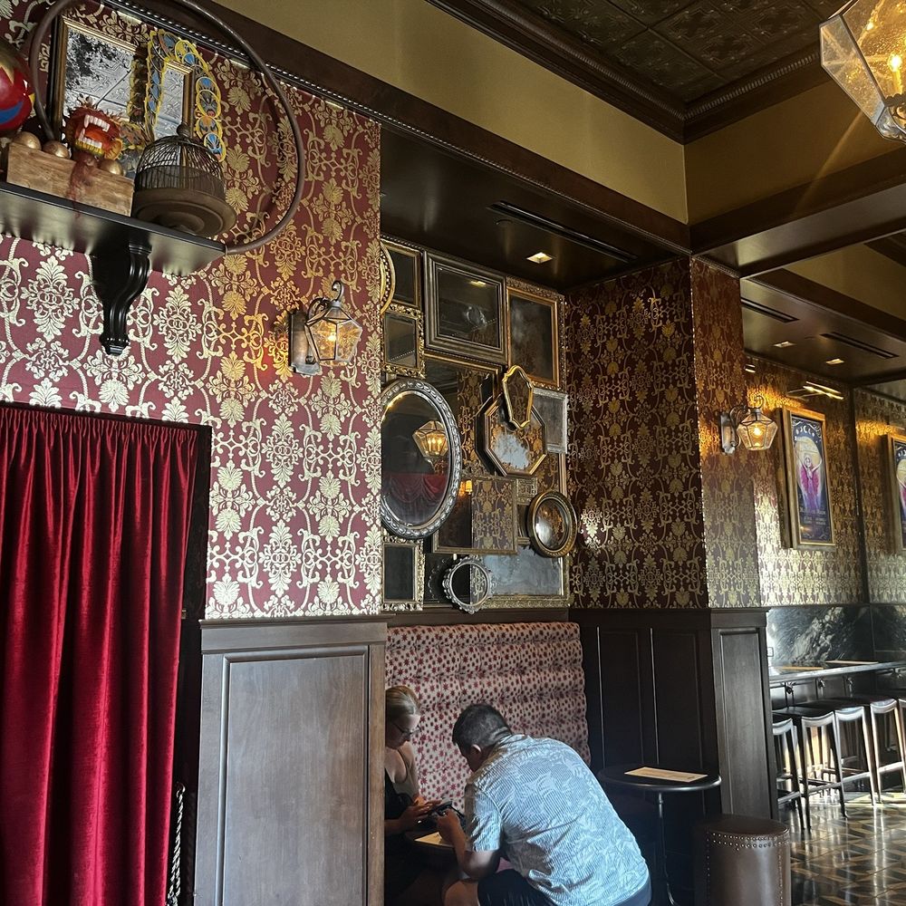 AbracadaBar - Cocktail Bars Near Me - Orlando, Florida