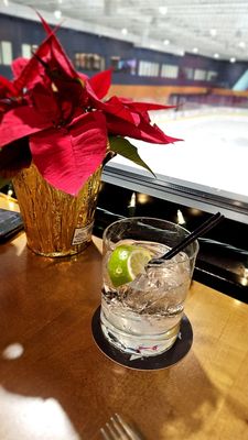 32 Bar & Grill by null