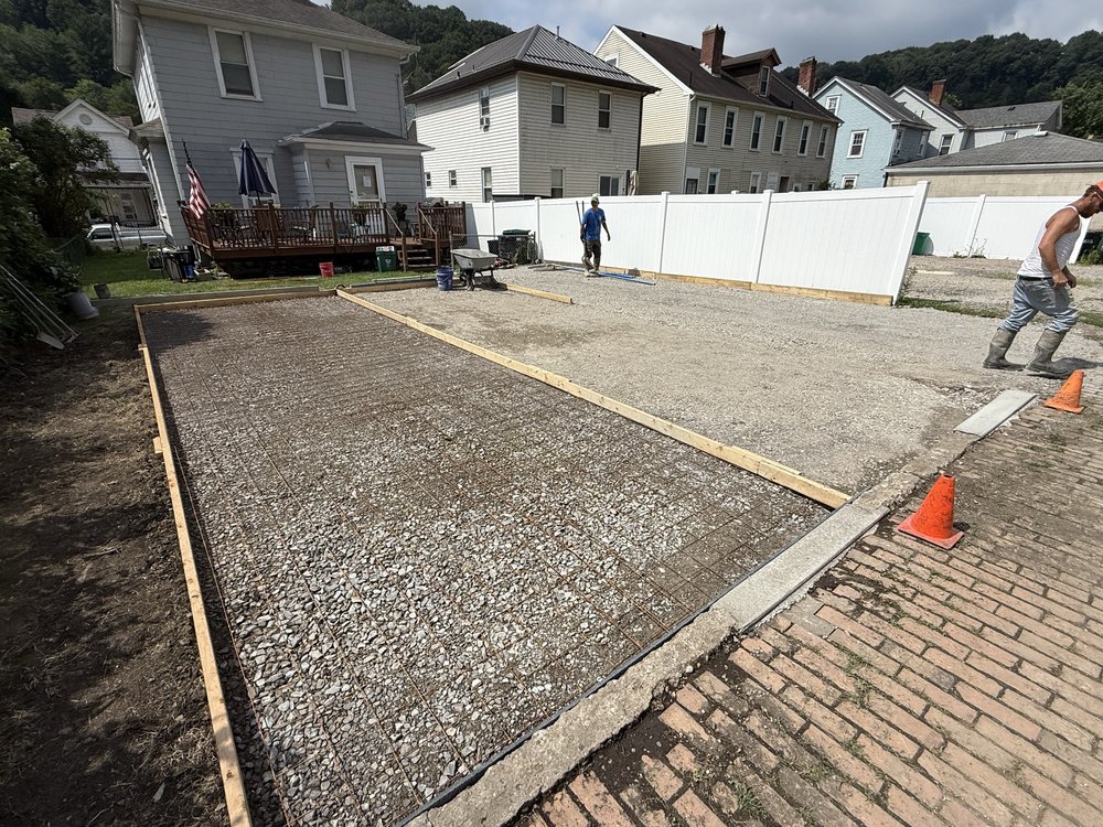 Bellon's Complete Yard Service - tree service in Jefferson Hills, PA