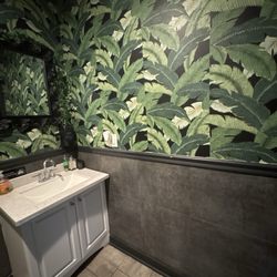 Veganish Cafe - Bathroom
