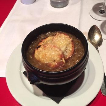 Le Coq - Traditional onion soup - French Near Me - Paris, 75