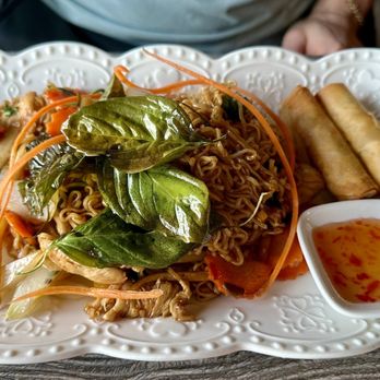 Thai Avenue Restaurant - Pad Kee Mow with Mama Noodles - Thai Near Me - Edmonton, Alberta Thai Avenue Restaurant - Pad Kee Mow with Mama Noodles - Thai Near Me - Edmonton, Alberta