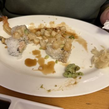 Midori 5 - We got a Baked Scallop Roll and only the scallops were warmed - Japanese Near Me - La Mirada, California