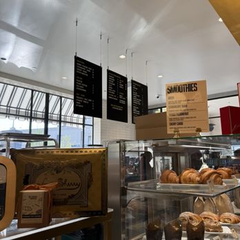 Helms Bakery - Bakeries Near Me - Los Angeles, California Helms Bakery - Bakeries Near Me - Los Angeles, California