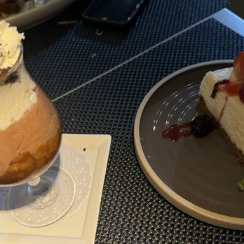 HAVEN Riverfront Restaurant & Bar - Chocolate mousse, and cheesecake - New American Near Me - Edgewater, New Jersey
