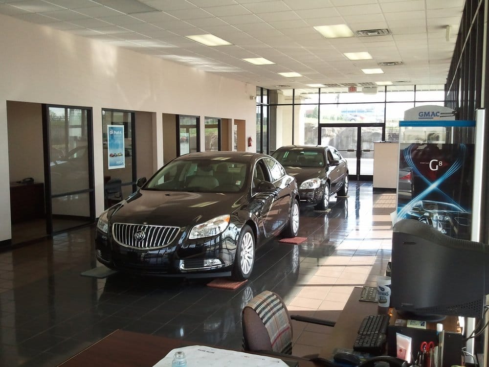 PIRTLE & HOWERTON AUTOMOTIVE 2006 N Main St, Shelbyville, Tennessee