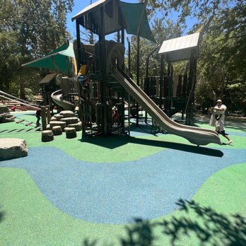 Griffith Park - Playground across from cafe - Parks Near Me - Los Angeles, California Griffith Park - Playground across from cafe - Parks Near Me - Los Angeles, California