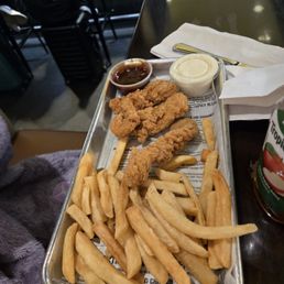 Chicken fingers Chicken fingers