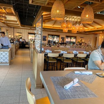 Pacific Catch - Bar area - Seafood Near Me - Tustin, California Pacific Catch - Bar area - Seafood Near Me - Tustin, California