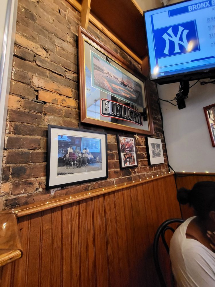Doubleday Cafe