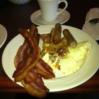 Redwood Cafe - New American Near Me - Modesto, California Redwood Cafe - New American Near Me - Modesto, California