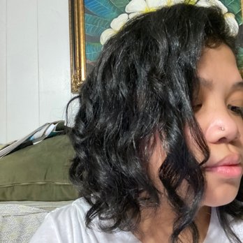 Color Box By Bombshell Studio - Day after I washed my hair - Hair Stylists Near Me - Kapolei, Hawaii
