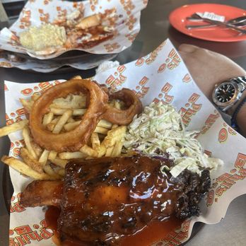 Phil's BBQ - Barbeque Near Me - Temecula, California
